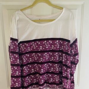 New w/o tags American Eagle XL floral favorite T